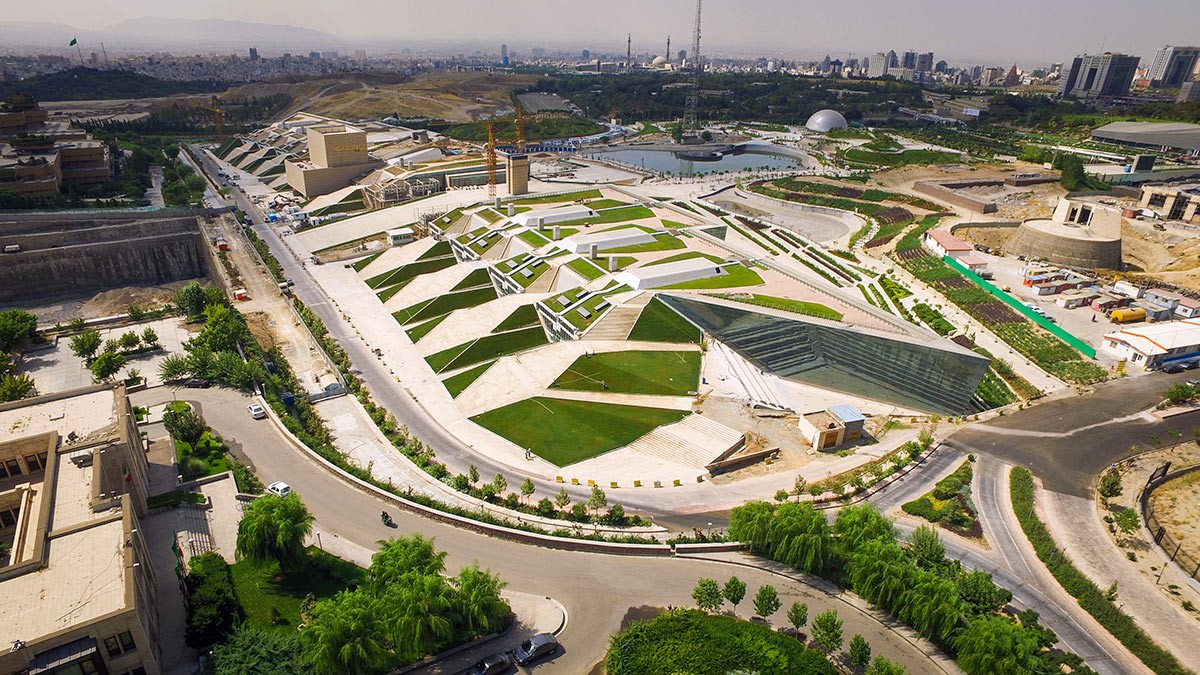 افتتاح بزرگ ترین باغ کتاب جهان در تهران