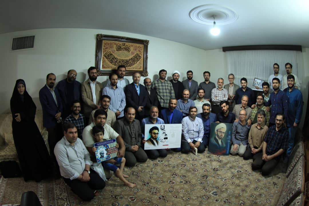 گزارش تصویری از حضور اهالی ادب و فرهنگ در منزل شهید اندرزگو