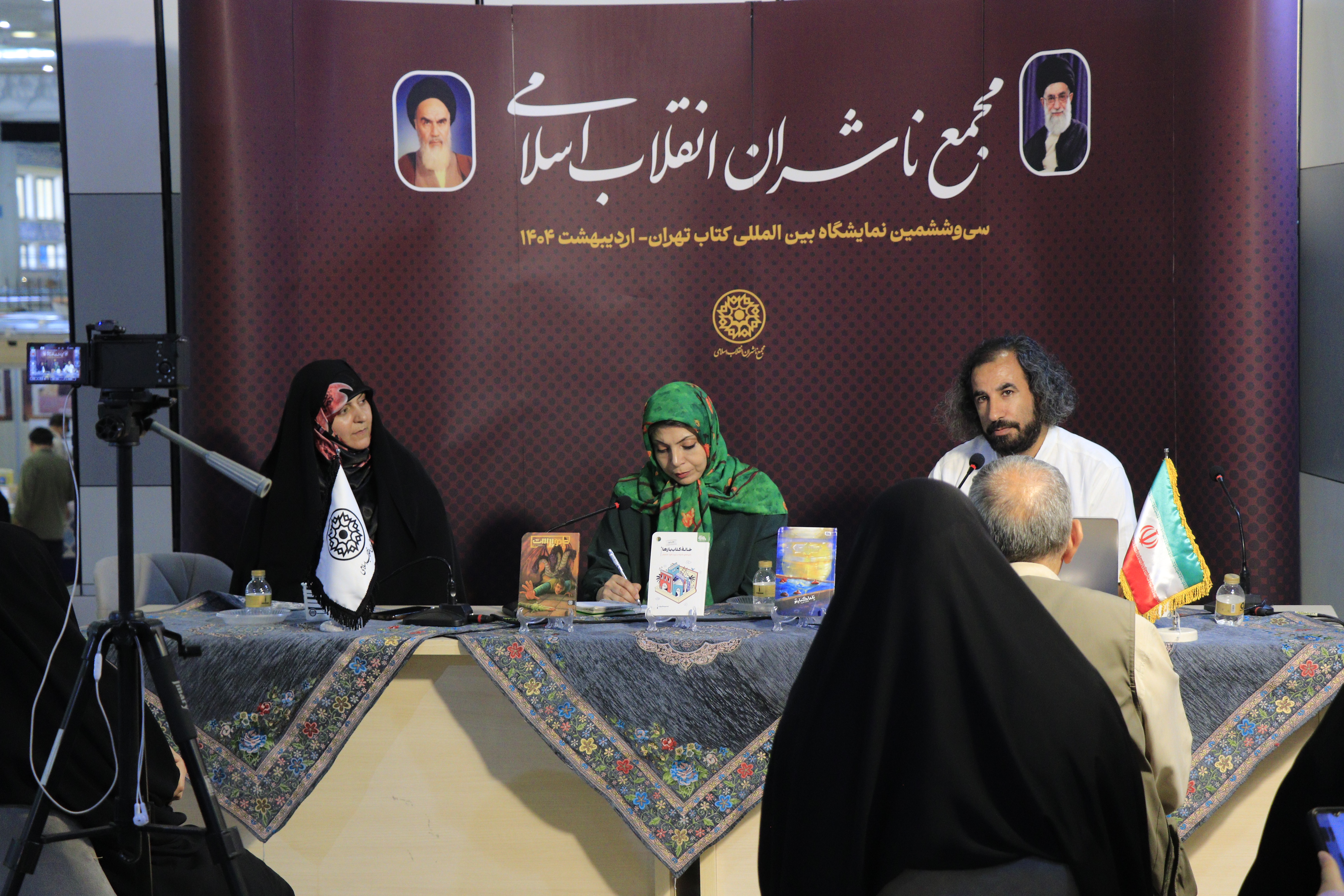 رسیدن به آرمان‌شهر زنانه در انجمن ادبی خورشید