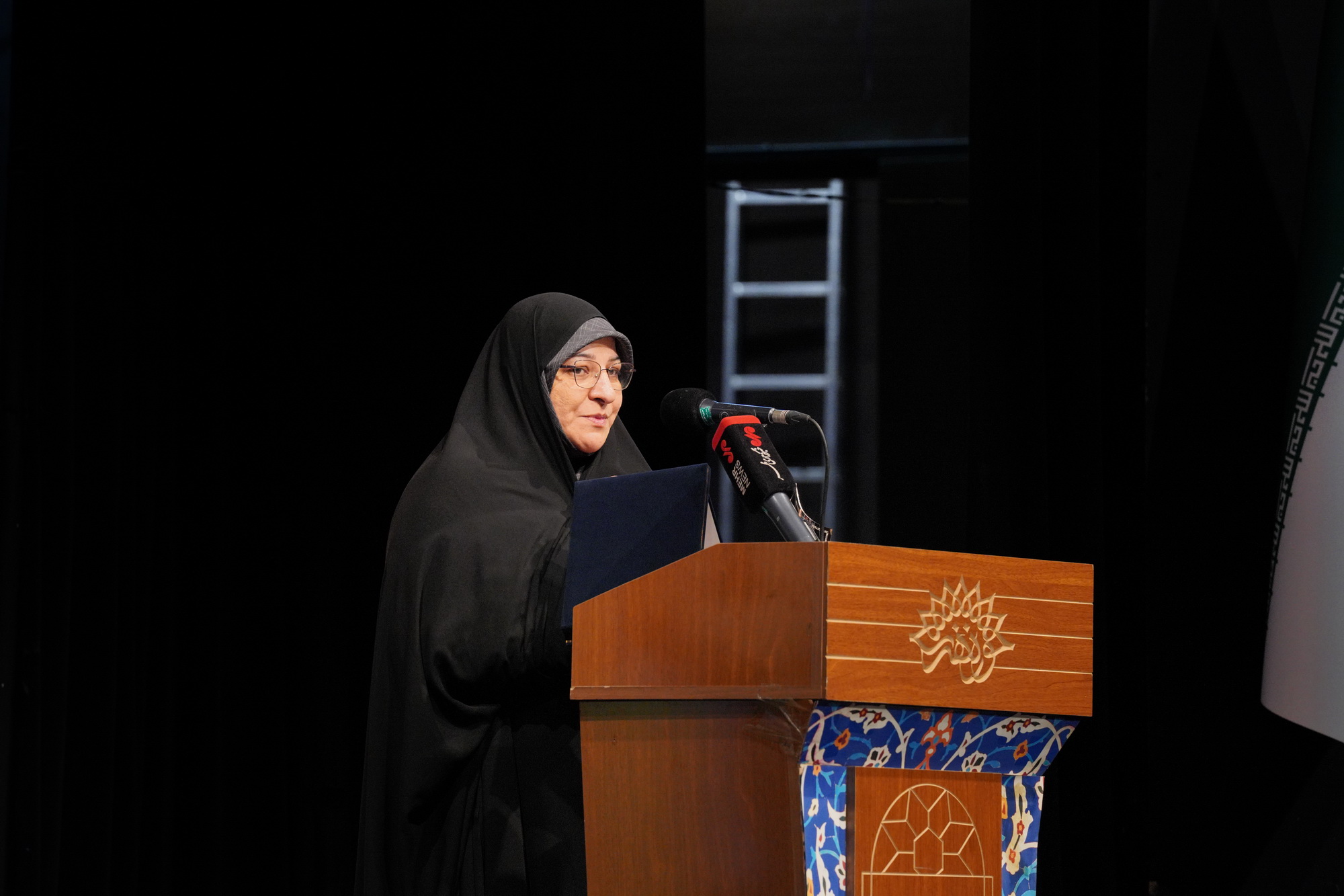 ضرورت تألیف ادبیات ژانر برای نوجوانان در حوزه تاریخ انقلاب