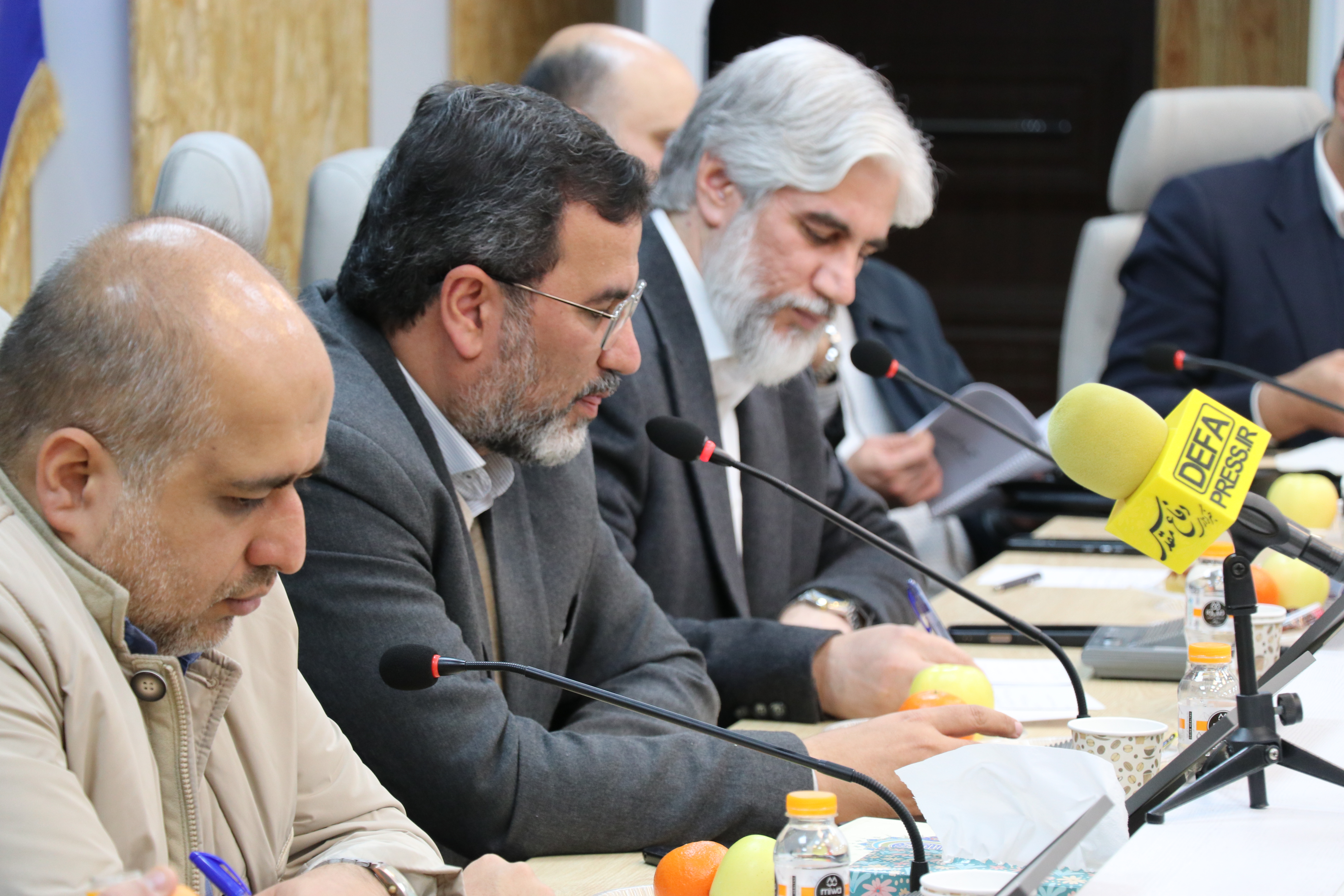   نشست هم اندیشی «مسئله کاغذ» در یک نگاه