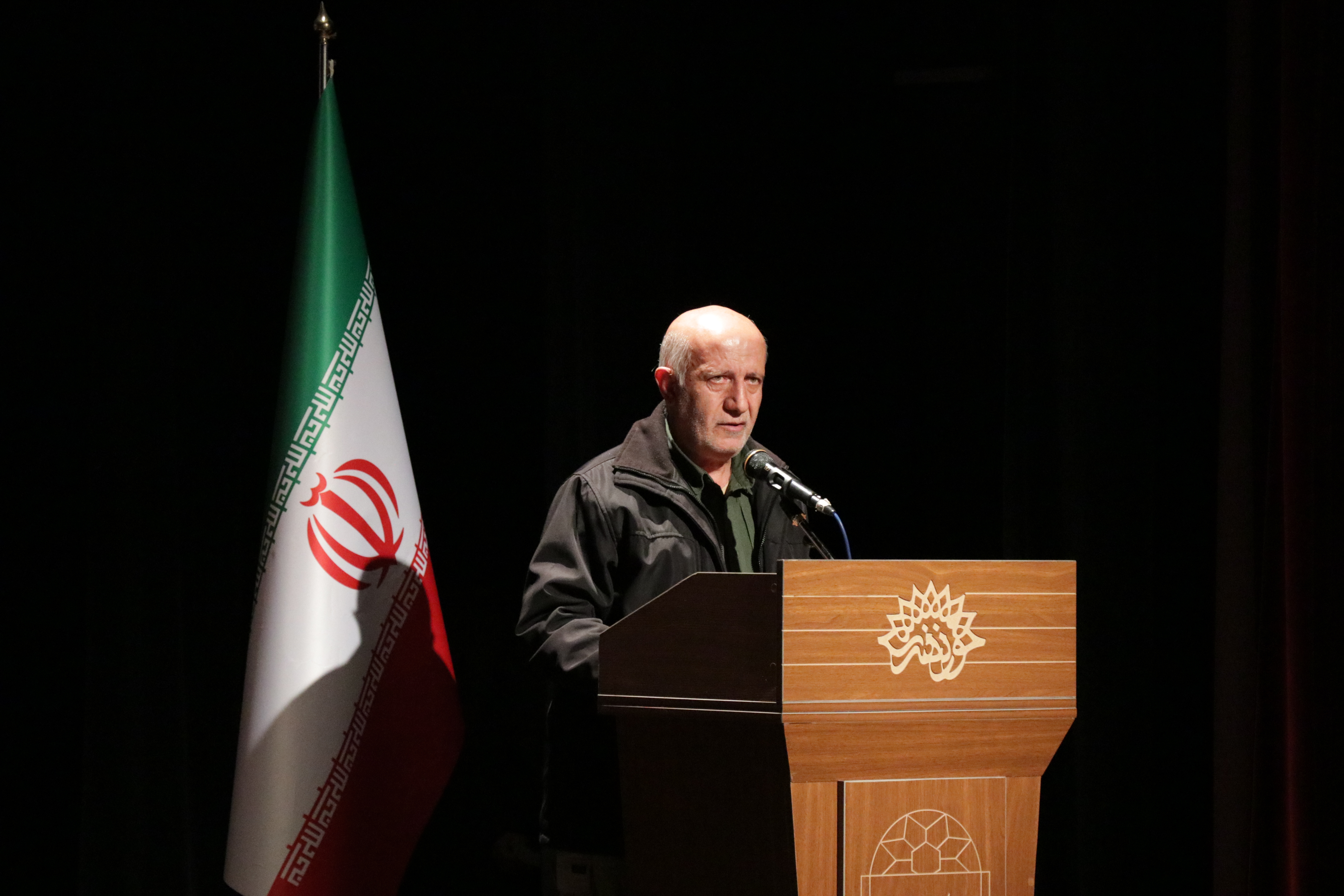  روایت مدیر انتشارات دارخوین از حمله تروریست‌ها به انبار و دفتر این انتشارات